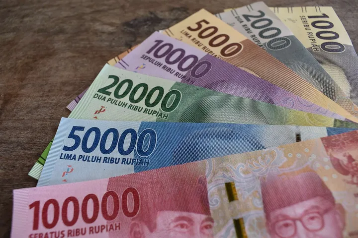 jasa tukar uang dolar ke rupiah