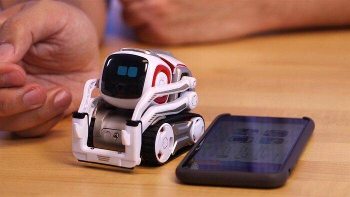 robot anki cozmo dan vector